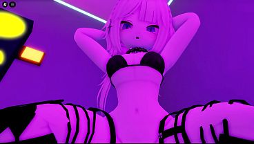 Roblox Brookhaven Hentai: Girl Shakes Hips in Sexy Pose