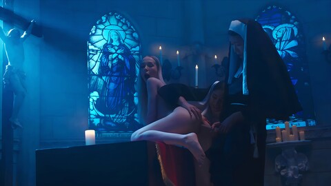 Korruptes Klosterreiten Kyoko Shelena Nata Gold Futa Sex