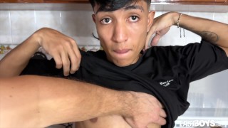 Nick Boyka’s Exclusive Handjob Audition: Casting Couch Masturbation