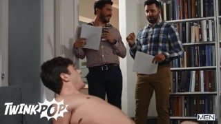 TwinkPop: Janitor Joey Mills Sucks Ginger Kyle Connors’ Thick Dick