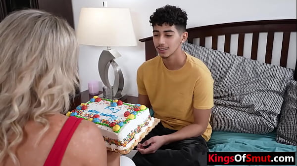 Prime Muscular Stepmom Fucks Stepson on His Birthday