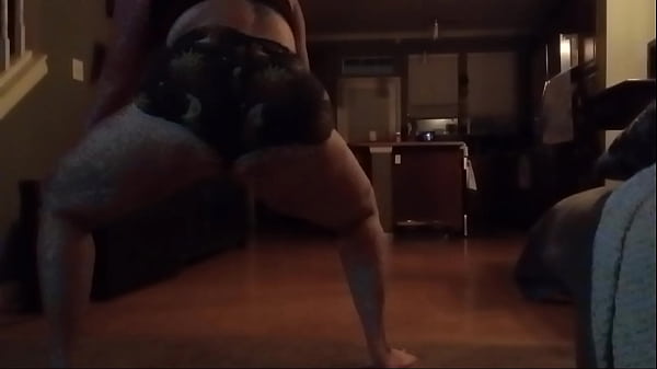 Ass Shaking