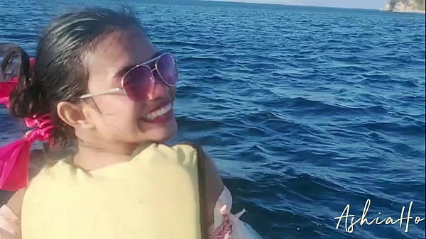 Escaped from the city by jet sky for filling my pussy by cum
