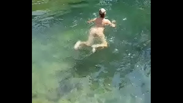 German Milf Sandra in Croatia on mreznica naked swimming