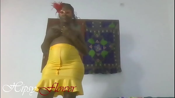 That hoe has nice shapes