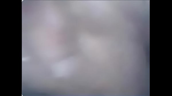 Professora pornô Daniela safada tira a calça mostrando a bucetinha peludinha dela toda molhada bate siririca e pega o vibrador para se fuder com aquela cara de pervertida depravada dela