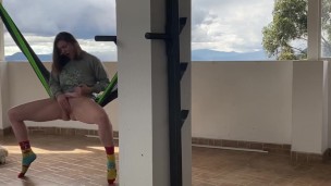 Gringa’s Squirting Orgasm on the Hammock