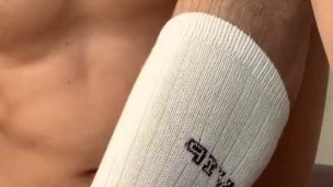 Solo Masturbation Leads to Cumshot